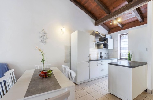Cervar Porat House | Lovely home in Cervar Porat with WiFi