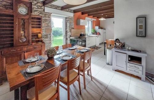 Ploneour-Lanvern House | Lovely home in Plonéour-Lanvern