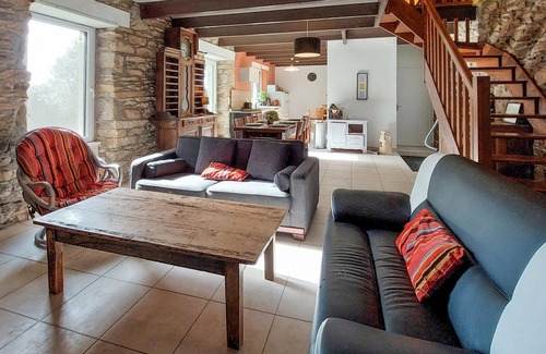 Ploneour-Lanvern House | Lovely home in Plonéour-Lanvern