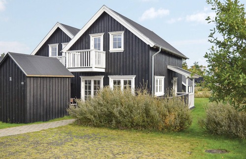 Gjern House | Lovely home in Gjern with sauna