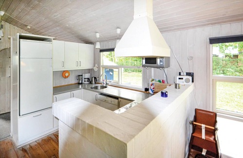 Fjellerup House | Lovely home in Glesborg with WiFi