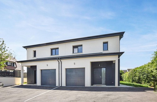 Grentheville House | Lovely home in Grentheville with WiFi
