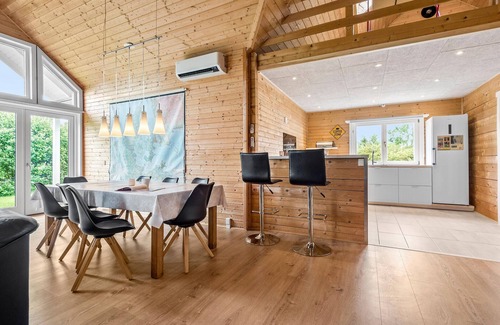 Bork Havn House | Lovely home in Hemmet with WiFi