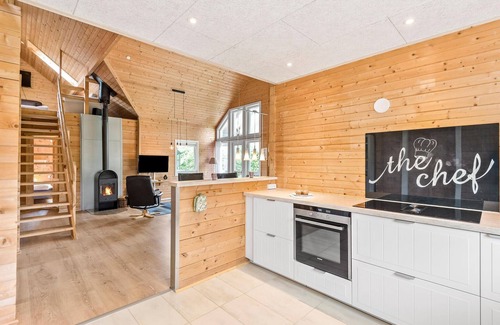 Bork Havn House | Lovely home in Hemmet with WiFi