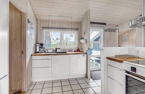 Lonstrup House | Lovely home in Hjørring with WiFi