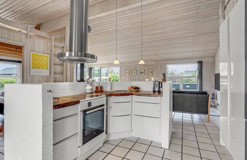 Lonstrup House | Lovely home in Hjørring with WiFi
