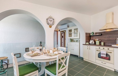 Stinica House | Lovely home in Josinovac with WiFi