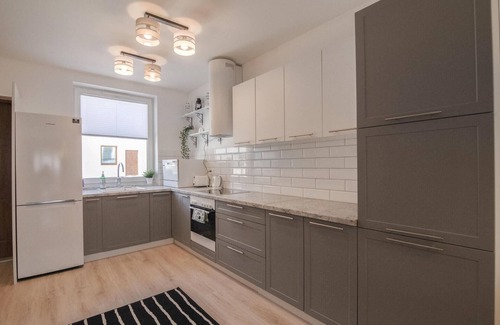 Lisewiec House | Lovely home in Klodawa with sauna