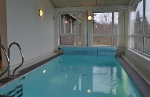 Skødshoved Strand House | Lovely Home In Knebel With Sauna