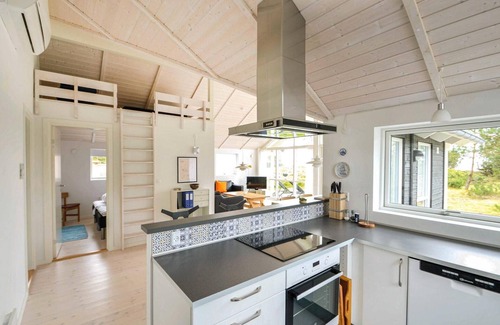 Knebel House | Lovely home in Knebel with WiFi