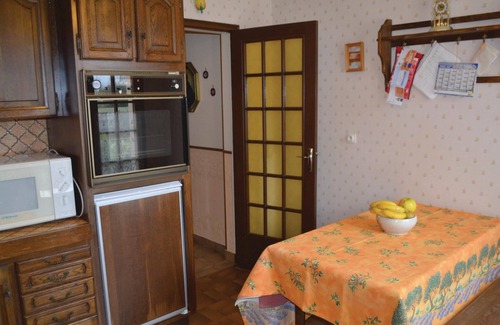 La Fresnais House | Lovely home in La Fresnais with kitchen