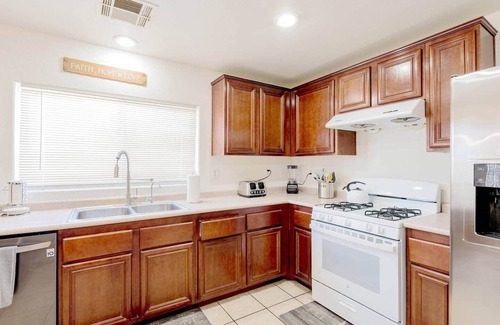 Enterprise House | Lovely home in Las Vegas 4 bed