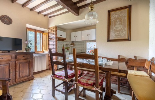 Casoli House | Lovely home in Limano with kitchen