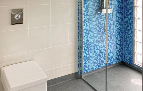 Lyngdal House | Lovely Home In Lyngdal With Wifi