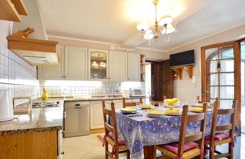 Massarosa House | Lovely home in Massarosa with WiFi