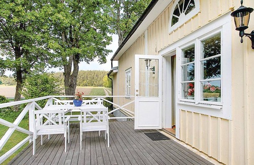 Motala House | Lovely home in Motala with WiFi