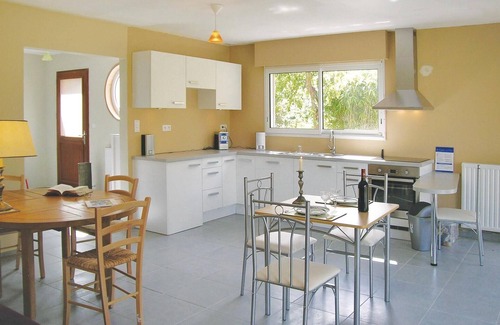 Plouha House | Lovely home in Plouha with WiFi