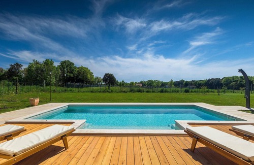 Galizana House | Lovely home in Pula with sauna