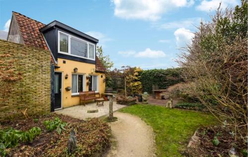 Sneek House | Lovely Home In Sneek With Wifi