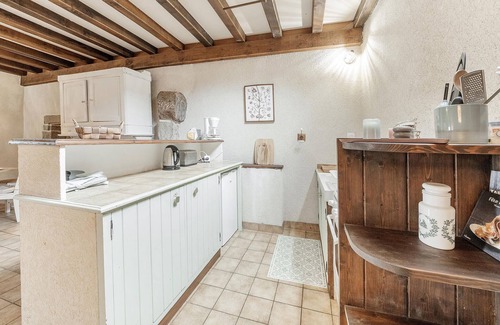 Tremblay House | Lovely home in Tremblay with kitchen