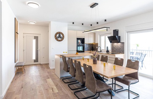 Plano House | Lovely home in Trogir with kitchen