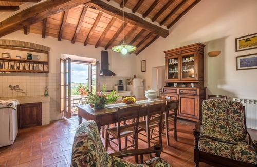 San Quirico d'Orcia House | Lovely home in San Quirico D'Orcia