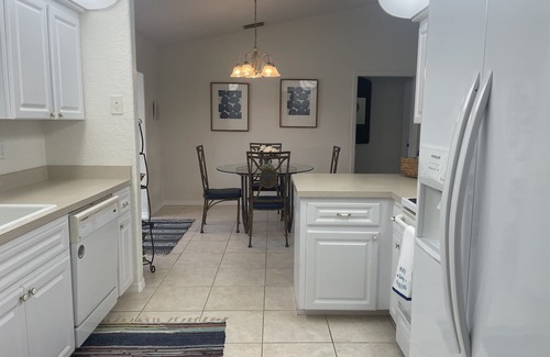 Broadmoor House | Lovely home just minutes from the beach and golf course