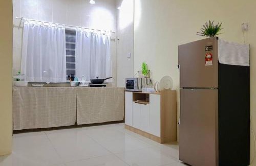 Gerik House | Lovely Homestay in Gerik with Free Netflix & WiFi