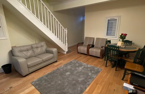 Thornton Heath House | Lovely House in the heart of Croydon London