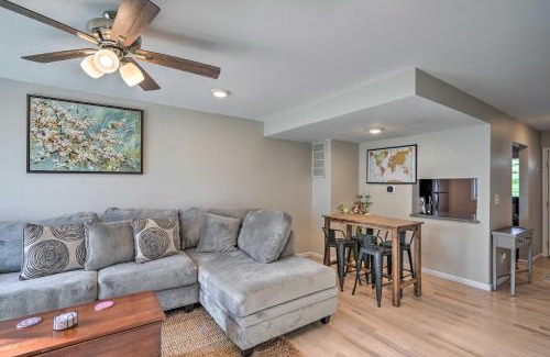 Iowa City House | Lovely Iowa City Townhome about 3 Mi to Dtwn!