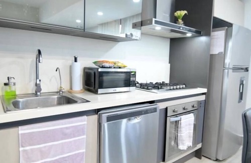 Sarasota Apartment | ❤ Lovely KING Bed/Rooftop/Parking in Bella Vista