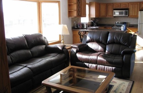 Sister Lakes House | Lovely Lakefront House Rental- Big Crooked Lake/Sister Lakes