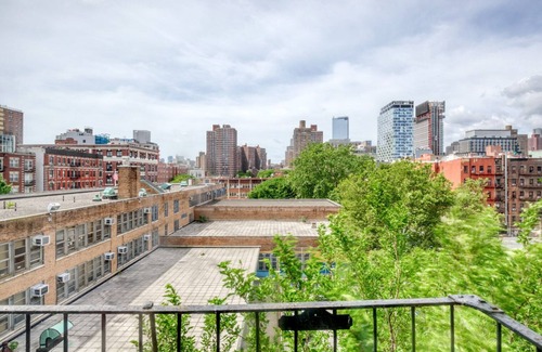 Lower East Side Apartment | Lovely LES 2BR w/Elevator, W/D & Roof Deck, near parks, by Blueground
