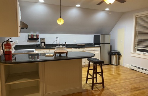 Beacon Apartment | Lovely Loft across Madam Brett Park Entrance! Short drive to Main Street