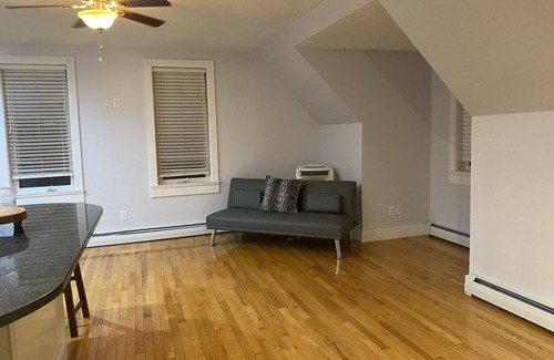 Beacon Apartment | Lovely Loft across Madam Brett Park Entrance! Short drive to Main Street