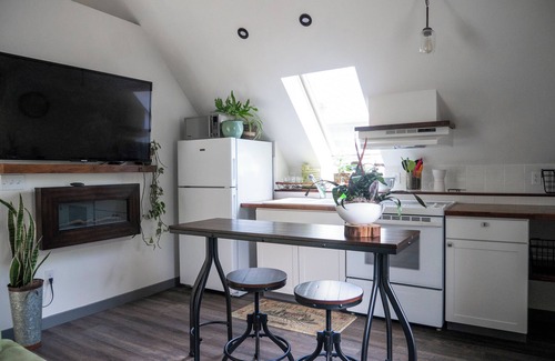 Sherwood - Tualatin South Apartment | Lovely loft apartment