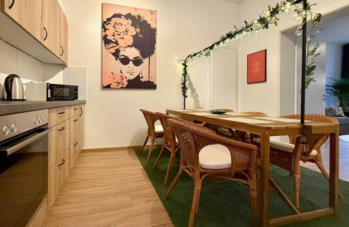Bamberg Apartment | Lovely Lou - Old building apartment Bamberg