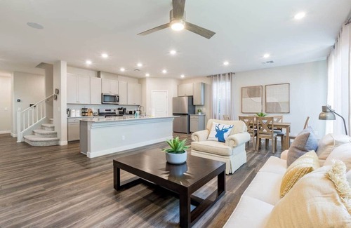Arden House | Lovely Lux 4 Bedroom Vegas Home
