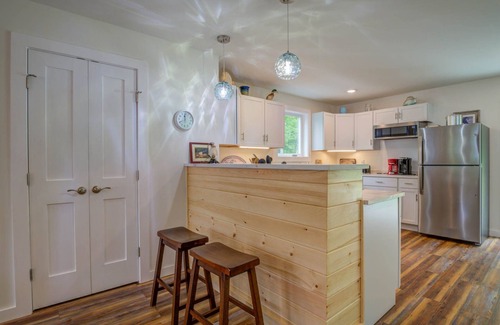 Standish House | LOVELY, LUXURY, NEW BIG SEBAGO HOUSE, WATER ACCESS,nINCLUDES DOCK & MOORING
