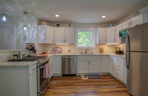 Standish House | LOVELY, LUXURY, NEW BIG SEBAGO HOUSE, WATER ACCESS,nINCLUDES DOCK & MOORING