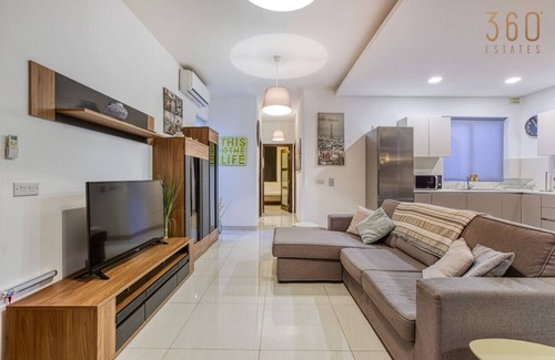 Mellieħa Heights Apartment | Lovely Mellieha Apt with stunning terrace & views!
