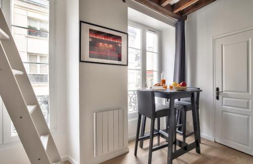 Quartier de la Porte-Saint-Denis Apartment | Lovely Mezzanine Studio in the Heart of Paris 3M
