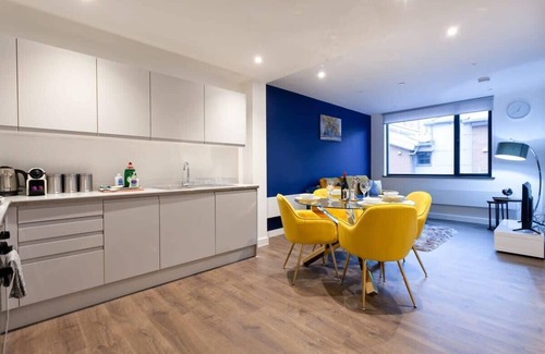 Manchester City Centre Apartment | Lovely Modern 1 Bedroom Manchester Apartment