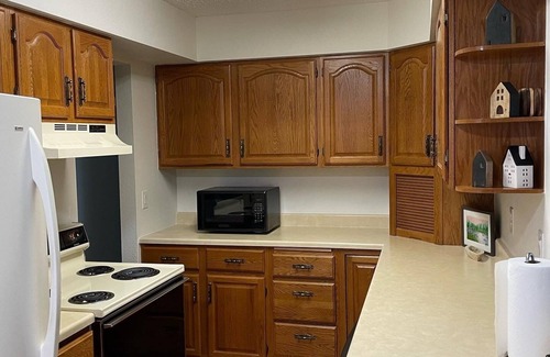 Bismarck Condo | Lovely, Quiet Downtown Bismarck Condo