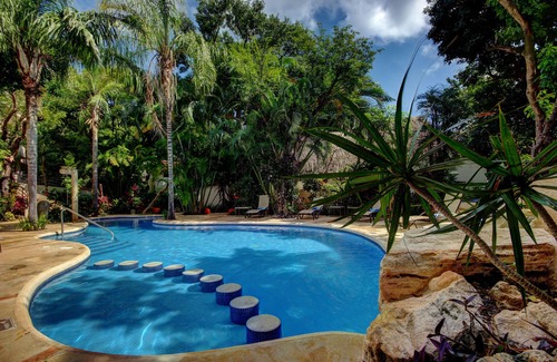 Gonzalo Guerrero House | Lovely & Relaxing Garden Villa
