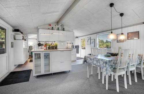 Amtoft House | Lovely renovated holiday home with a wilderness bath and fenced grounds.