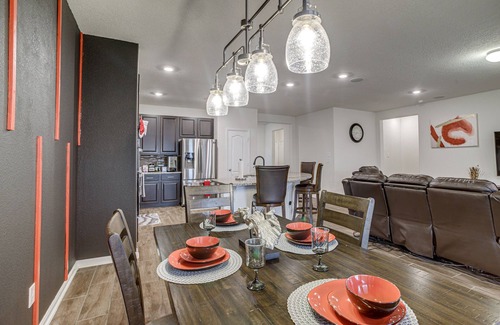 Clodine House | Lovely Richmond Home w/Outdoor Kitchen & Grill!
