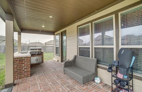 Clodine House | Lovely Richmond Home with Outdoor Kitchen and Grill!