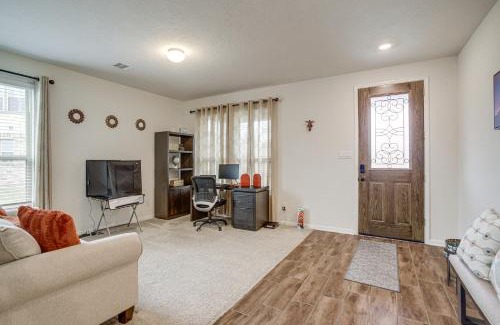 Clodine House | Lovely Richmond Home with Outdoor Kitchen and Grill!