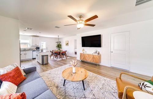 Medina Valley House | Lovely San Antonio Vacation Rental w/Private Yard